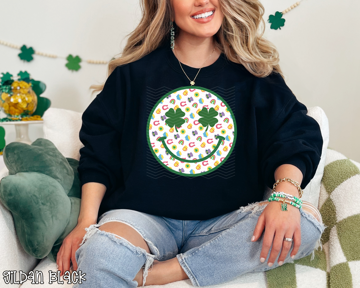 Lucky Charm Smiley White