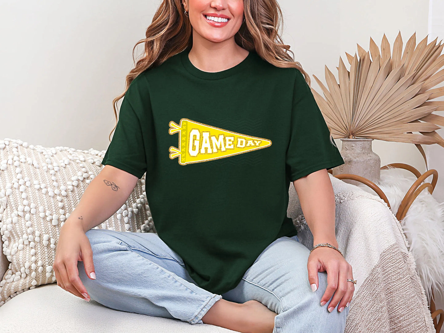 Game Day Pendant Gold 10 Yellow DTF TRANSFER
