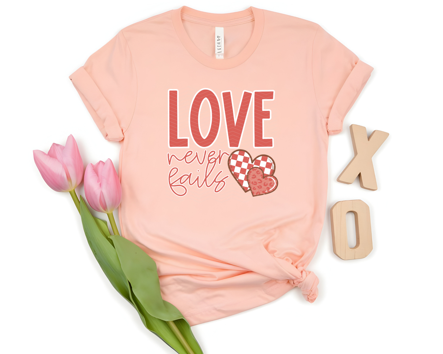 Love Never Fails Checkered Heart DTF TRANSFER