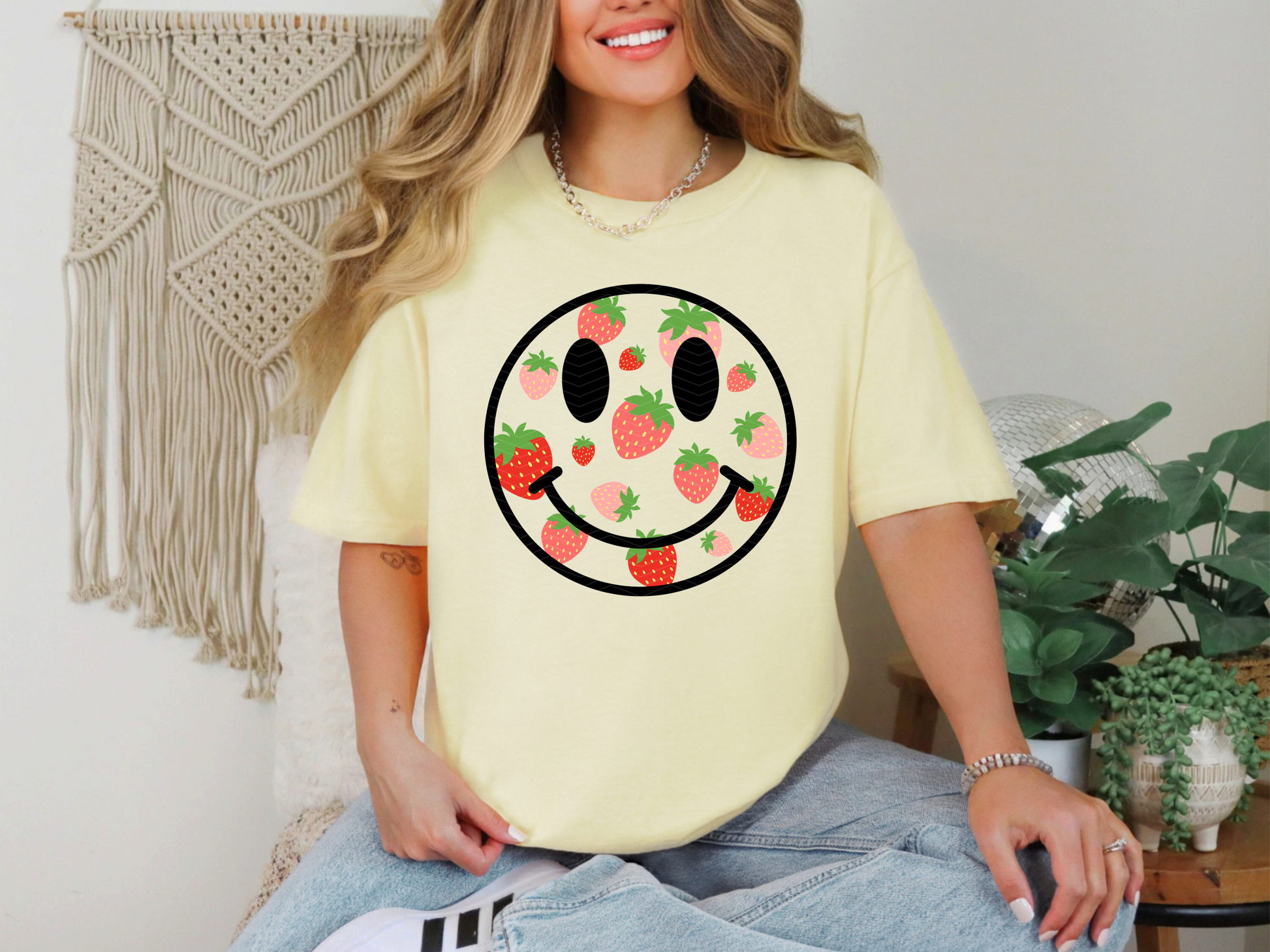 Strawberry Smiley Transparent DTF TRANSFER
